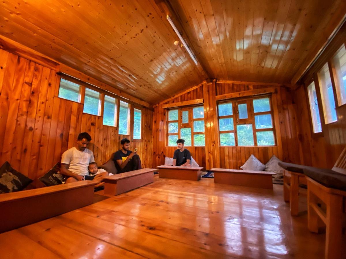 Pine Tower Inn Manāli Εξωτερικό φωτογραφία